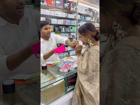 😖iPhone 15 ￼rubber ￼silicon with insideRexine with iPhone logo MagSafe working 40colours available