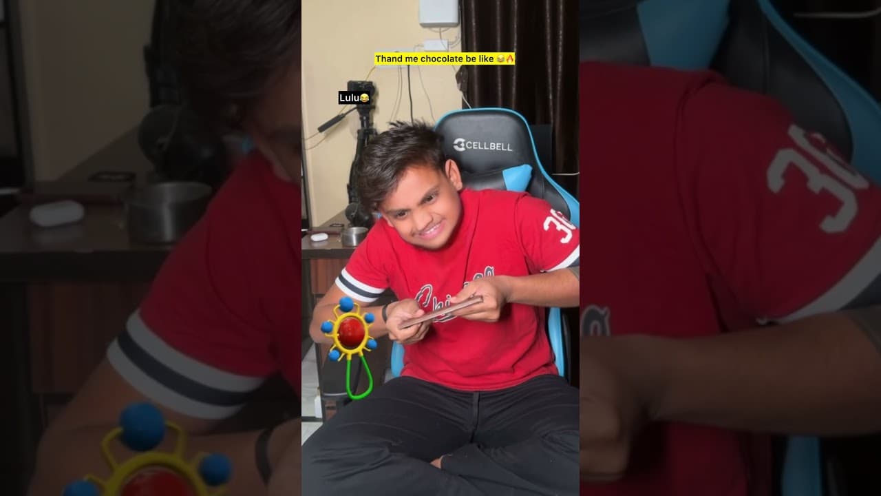 Thand me chocolate be like 😂🔥| Indian family #shorts #indian #chaman #relatable #chotabhai #comedy